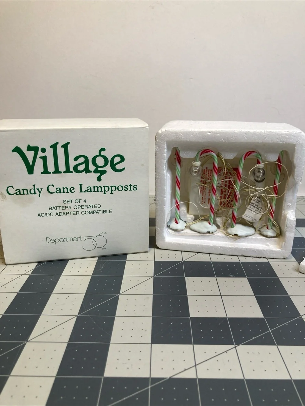 North Pole Candy Cane Lamppost - Boxed North Pole Village by DEPARTMENT 56